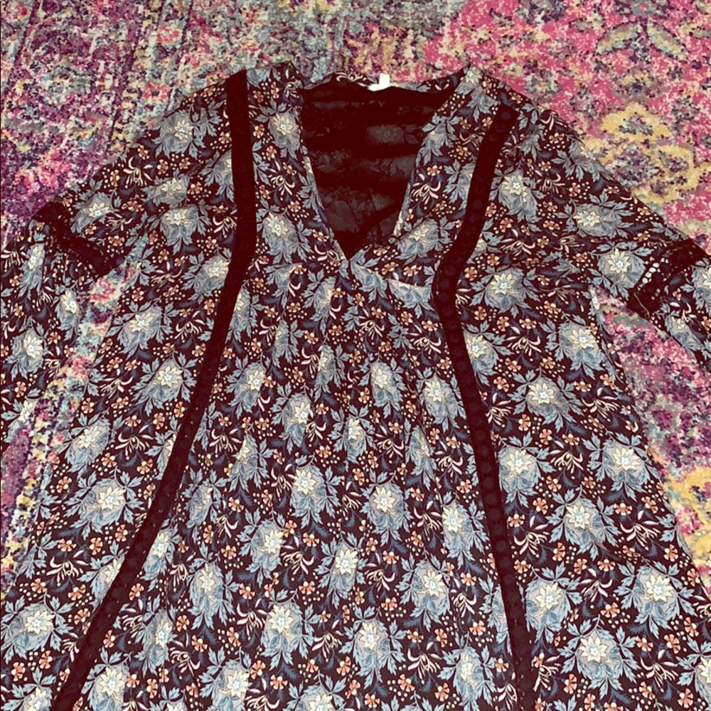 En Crem Dress